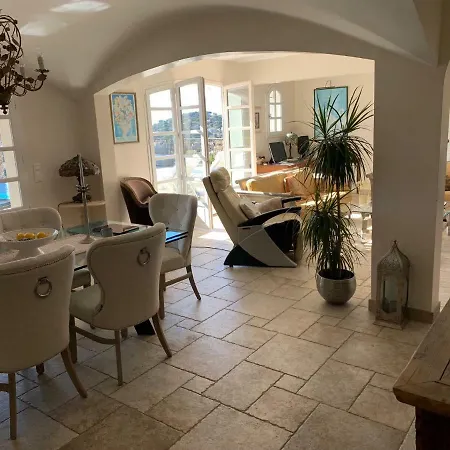 Villa Louis *
